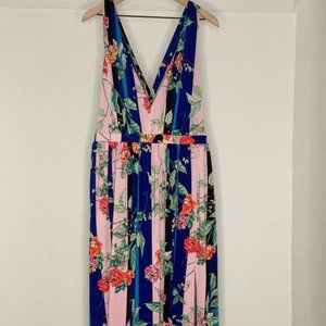 XL Express Printed Deep V Twist Back Maxi Dress